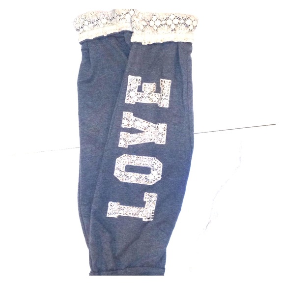 Miss Chievous Pants - Real cute Capri sweatpants 🌸